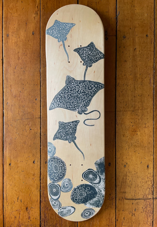 Whai Skateboard deck Art